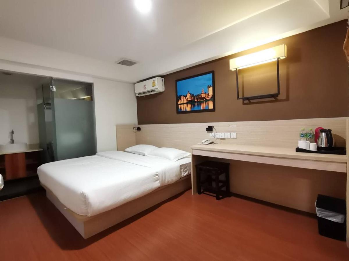 Chiang Roi 7 Days Inn Chiang Mai Exterior photo