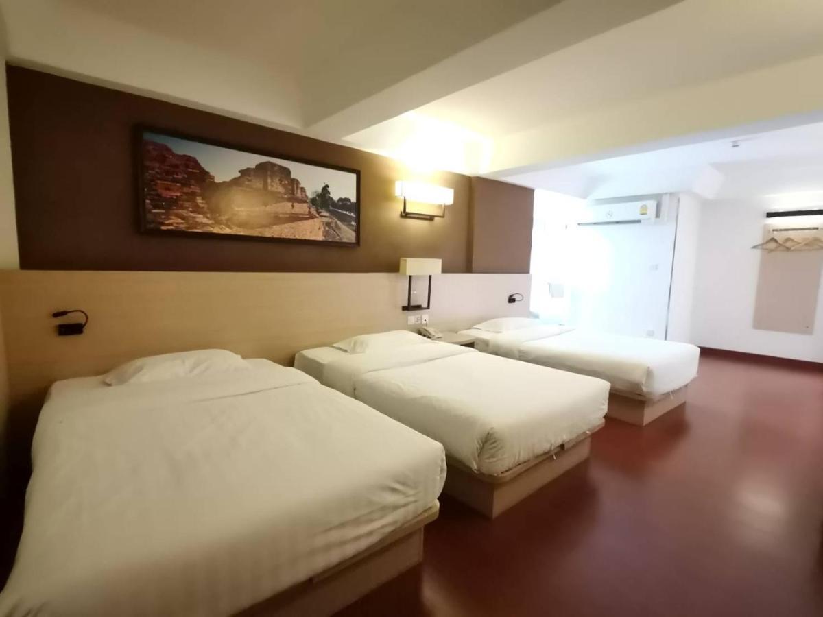 Chiang Roi 7 Days Inn Chiang Mai Exterior photo