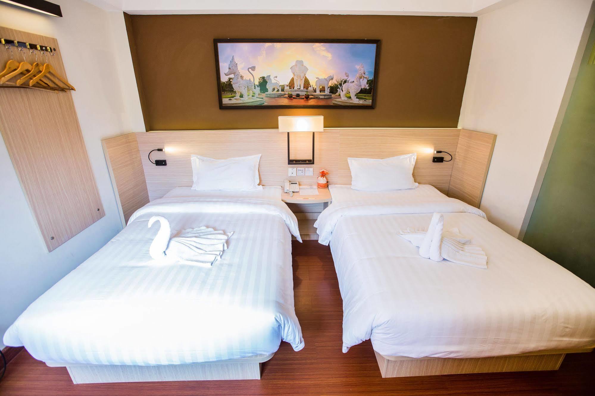 Chiang Roi 7 Days Inn Chiang Mai Exterior photo
