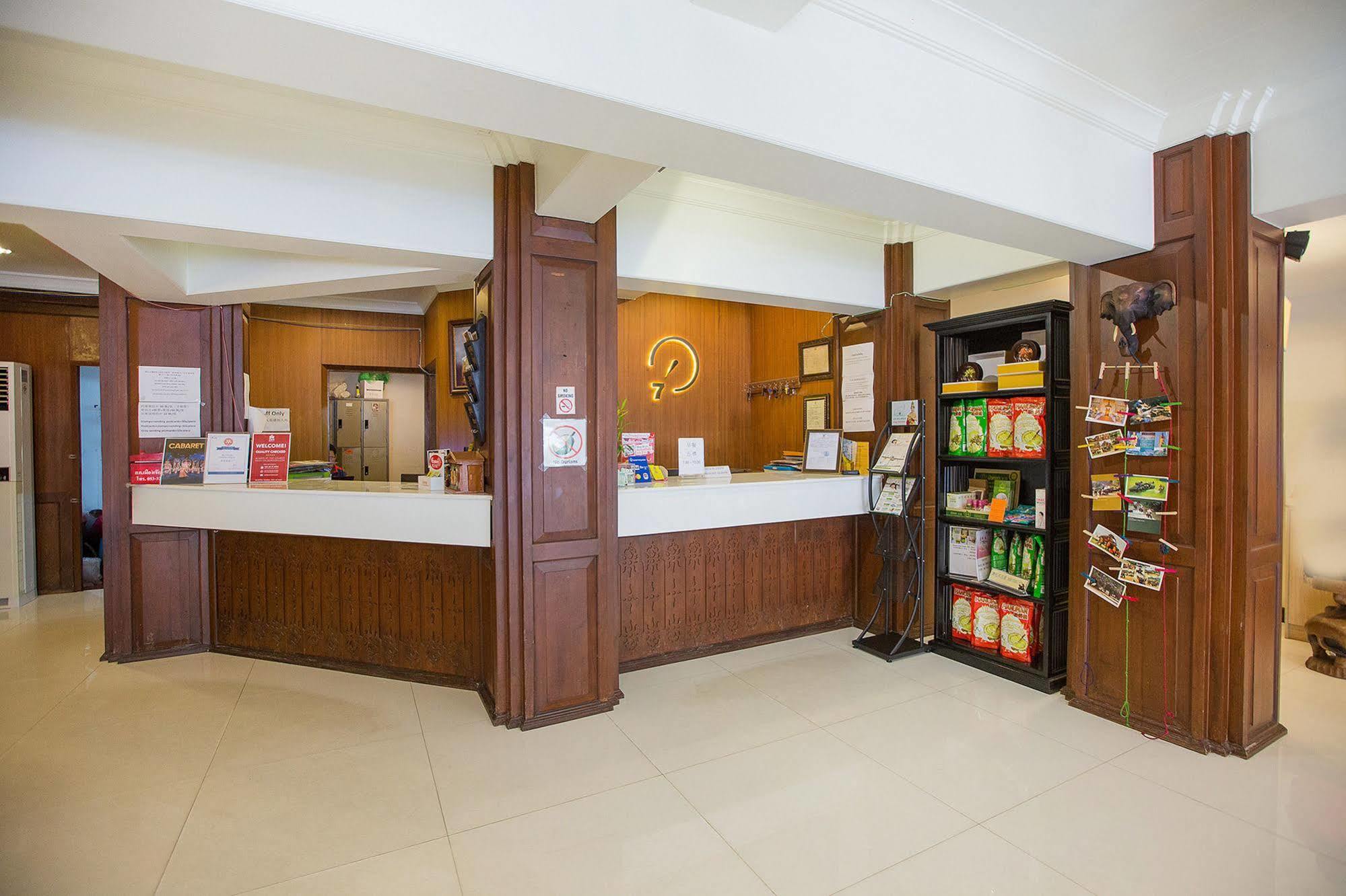 Chiang Roi 7 Days Inn Chiang Mai Exterior photo